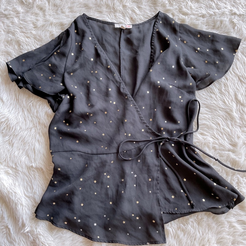 Gianni Bini Star Print Wrap Top